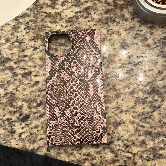 flaunt Other New Flaunt Brand Iphone 3 Case Poshmark